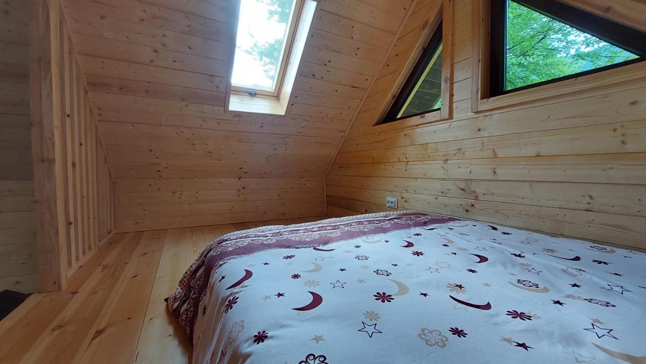 Tiny House Casa Axa Villa Paraul Carjei Kültér fotó